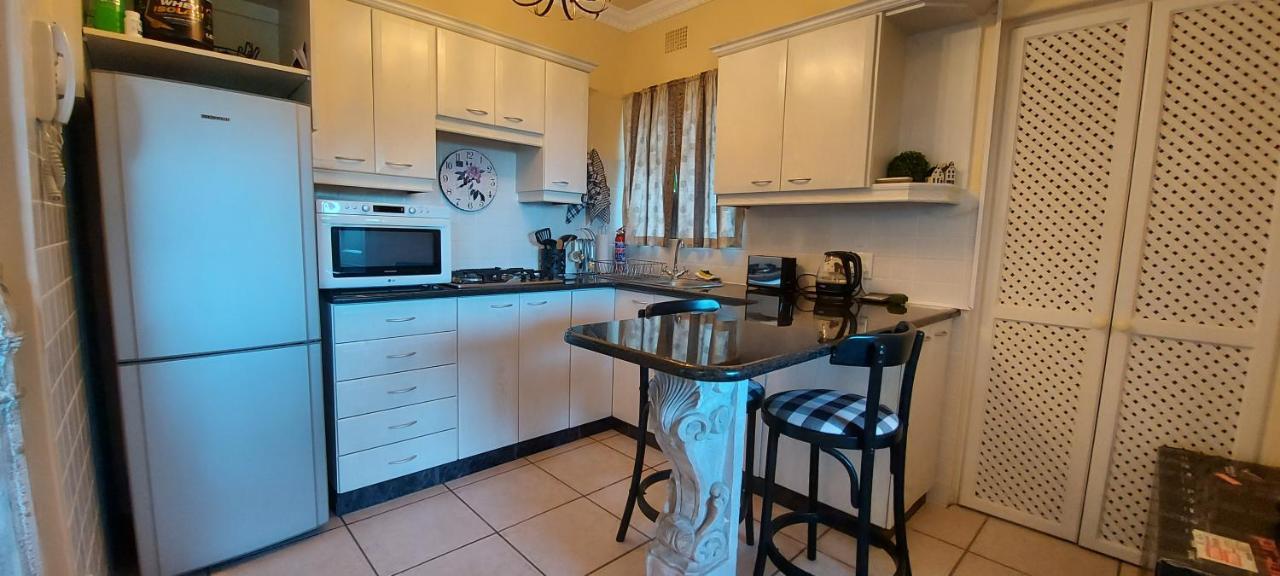 Roosboom Guest Apartments Somerset West Esterno foto
