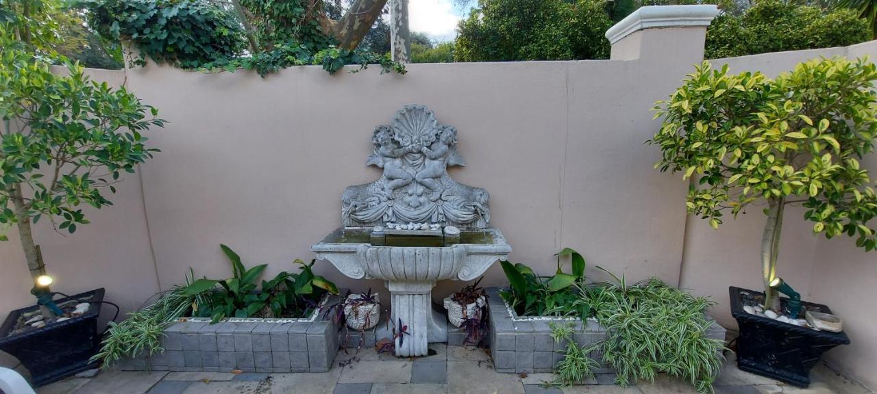Roosboom Guest Apartments Somerset West Esterno foto